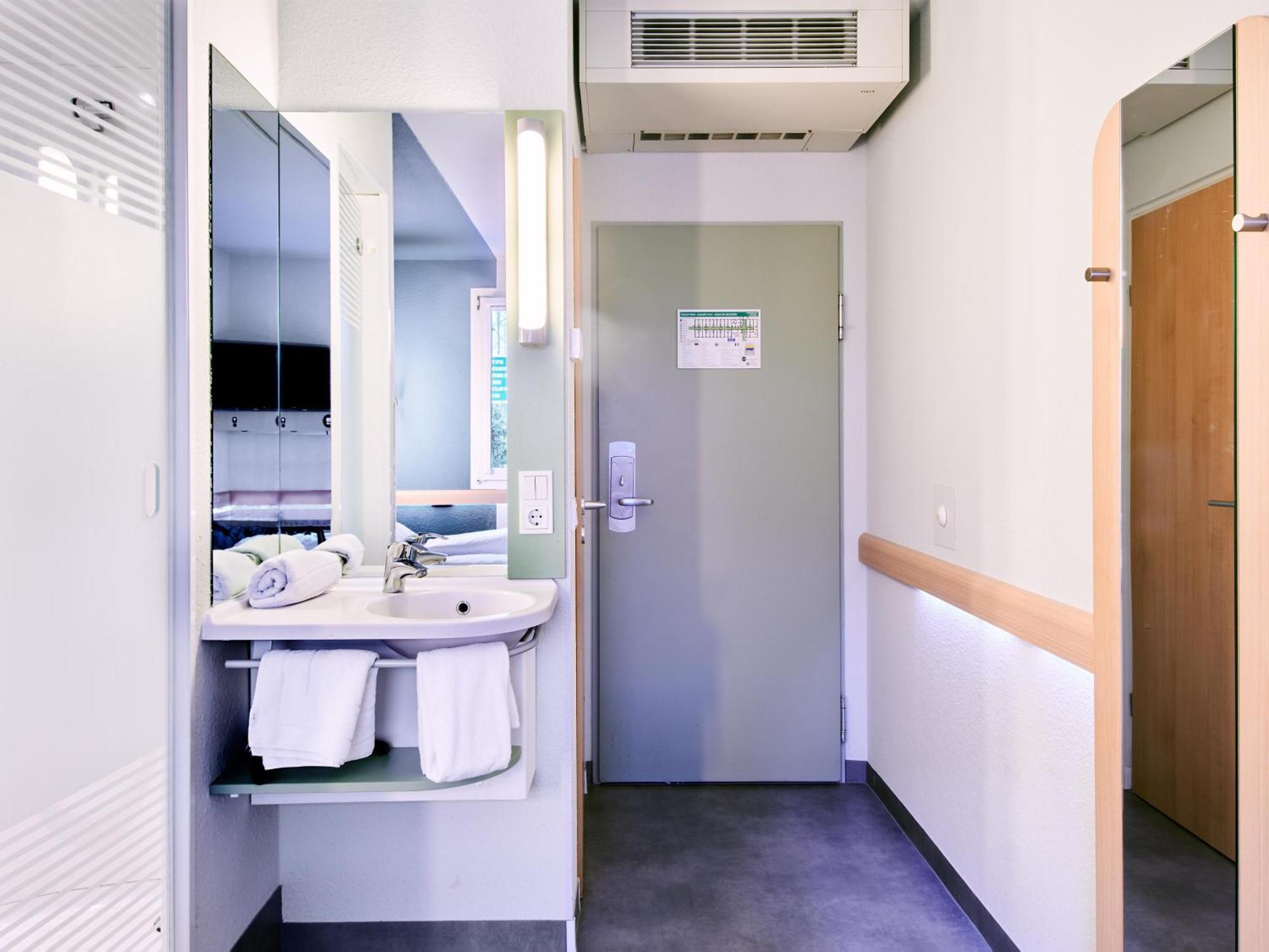 B&B Hotel Koeln-Marsdorf Zewnętrze zdjęcie